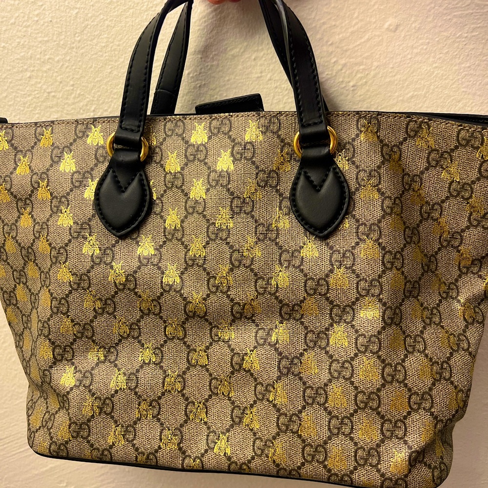 Gucci GG supreme monogram tote bag